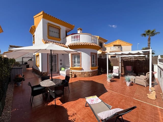 3 bedroom Villa for sale in El Raso, Guardamar del Segura with pool garage - € 329,995 (Ref: 10088704)