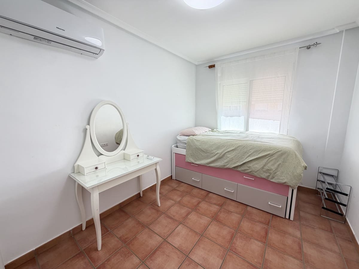 4 quarto Casa em Banda para venda em Pilar de la Horadada com garagem - 250 000 € (Ref: 10088705)