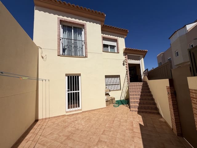 4 quarto Casa em Banda para venda em Pilar de la Horadada com garagem - 250 000 € (Ref: 10088705)