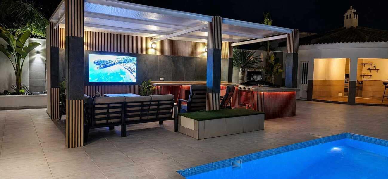 5 slaapkamer Villa te koop in San Luis met zwembad - € 850.000 (Ref: 10116400)