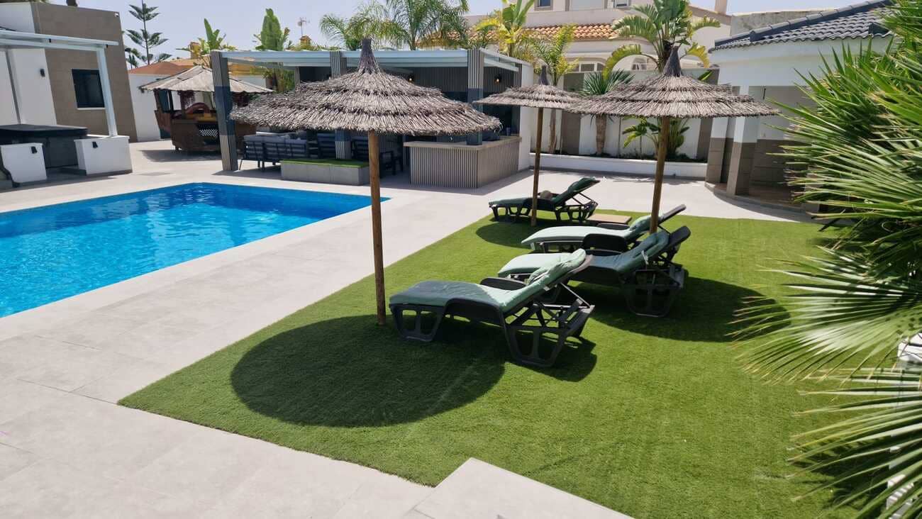 5 slaapkamer Villa te koop in San Luis met zwembad - € 850.000 (Ref: 10116400)