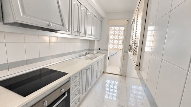 3 makuuhuone Huoneisto myytävänä paikassa Parque de las Naciones, Torrevieja - 165 000 € (Ref: 10116433)