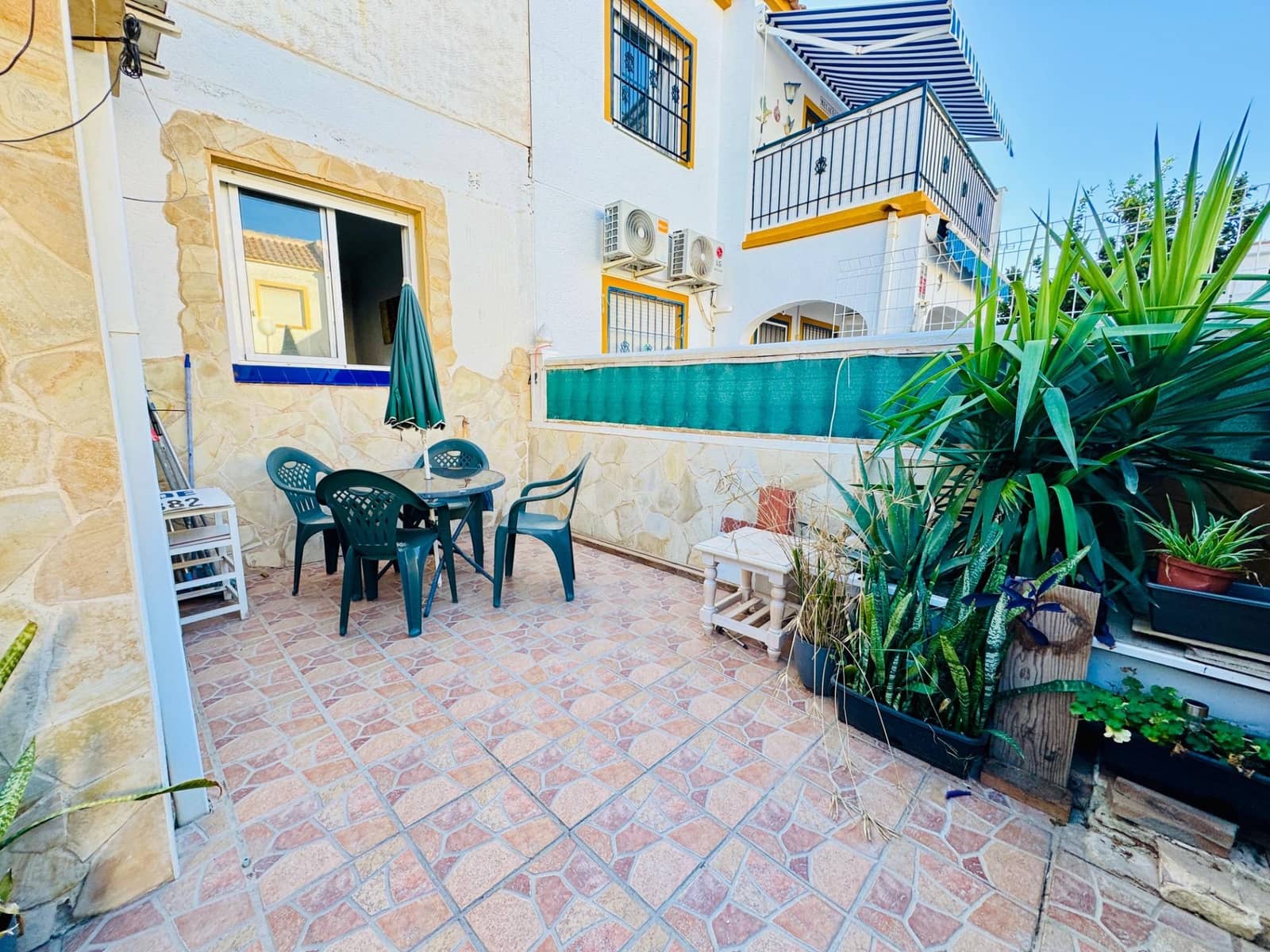 3 camera da letto Bungalow in vendita in La Siesta con piscina - 129.900 € (Rif: 10116459)