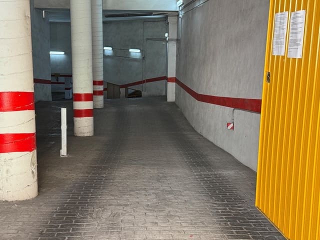 Garaż na sprzedaż w Centro - Muelle Pesquero, Torrevieja - 14 500 € (Ref: 10116461)