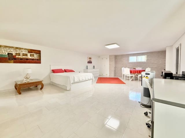 4 soveværelse Villa til salg i Ciudad Quesada, Rojales med swimmingpool garage - € 690.000 (Ref: 10116495)