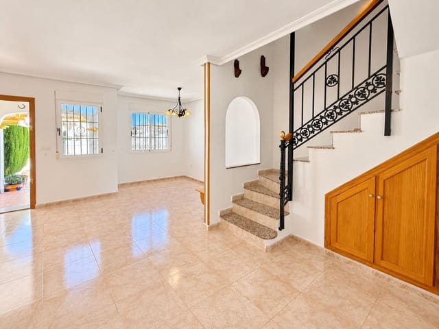 3 slaapkamer Huis te koop in El Chaparral - La Siesta - La Torreta, Torrevieja met zwembad - € 239.900 (Ref: 10116545)