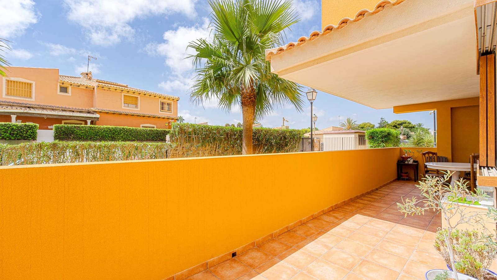 3 bedroom Apartment for sale in Punta Prima with pool garage - € 350,000 (Ref: 10116556)