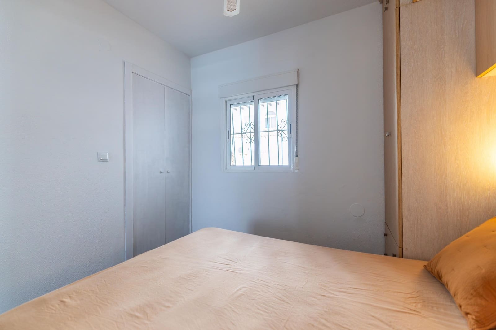 1 soveværelse Lejlighed til salg i Torrevieja med swimmingpool - € 132.000 (Ref: 10116594)