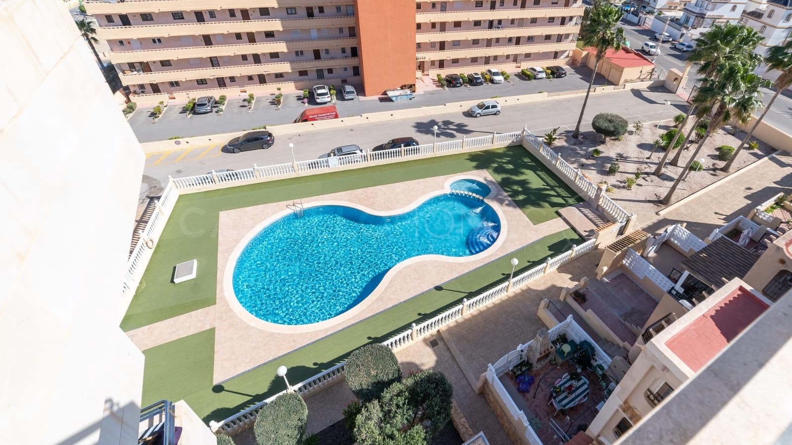2 soverom Leilighet til salgs i Torrevieja med svømmebasseng - € 299 998 (Ref: 10116649)