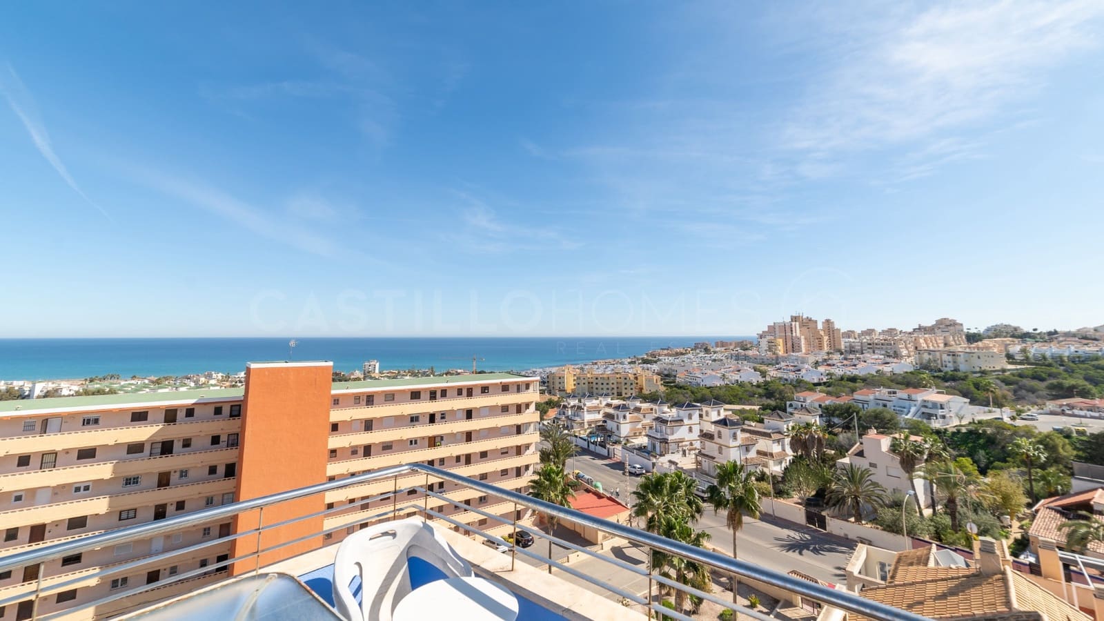 2 soverom Leilighet til salgs i Torrevieja med svømmebasseng - € 299 998 (Ref: 10116649)