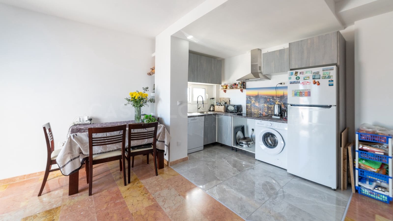 2 soverom Leilighet til salgs i Torrevieja med svømmebasseng - € 299 998 (Ref: 10116649)