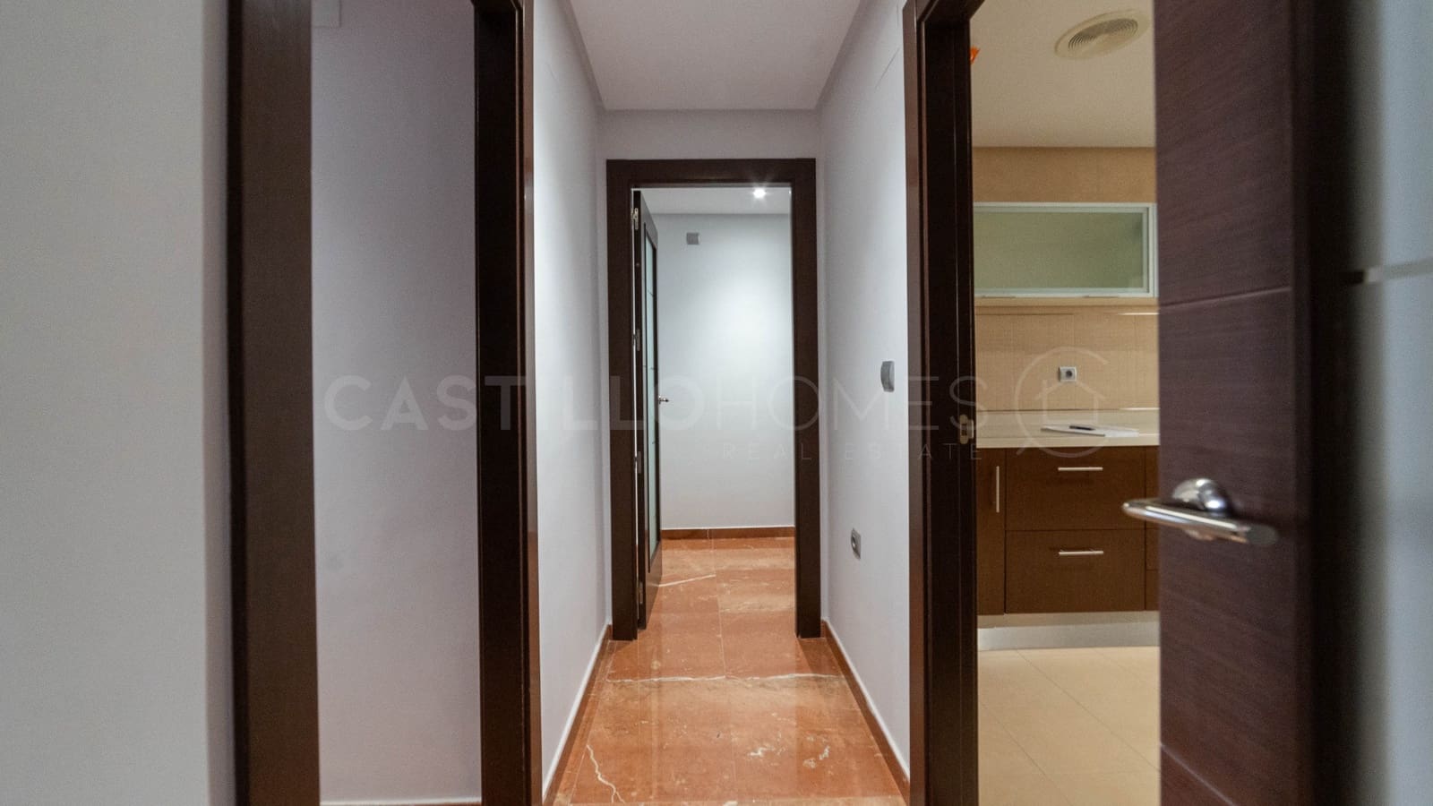 3 sovrum Takvåning till salu i Torrevieja med garage - 599 000 € (Ref: 10116651)