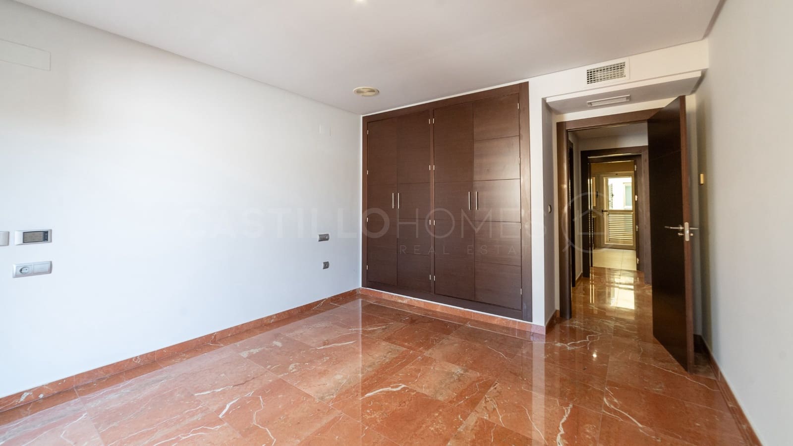 3 sovrum Takvåning till salu i Torrevieja med garage - 599 000 € (Ref: 10116651)