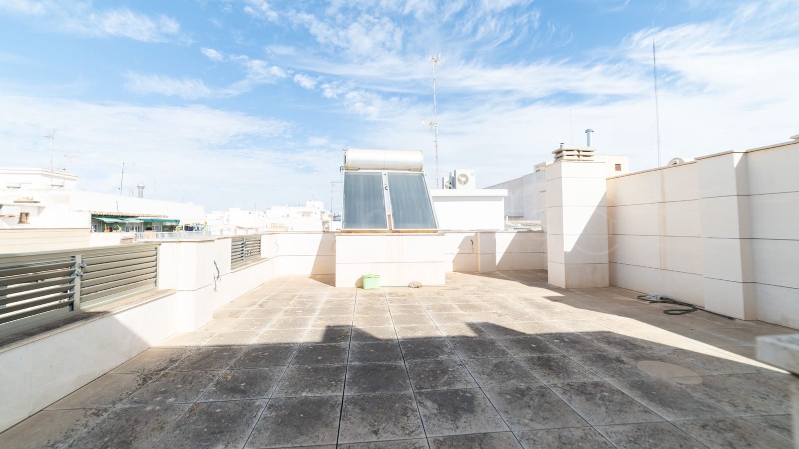3 sovrum Takvåning till salu i Torrevieja med garage - 599 000 € (Ref: 10116651)
