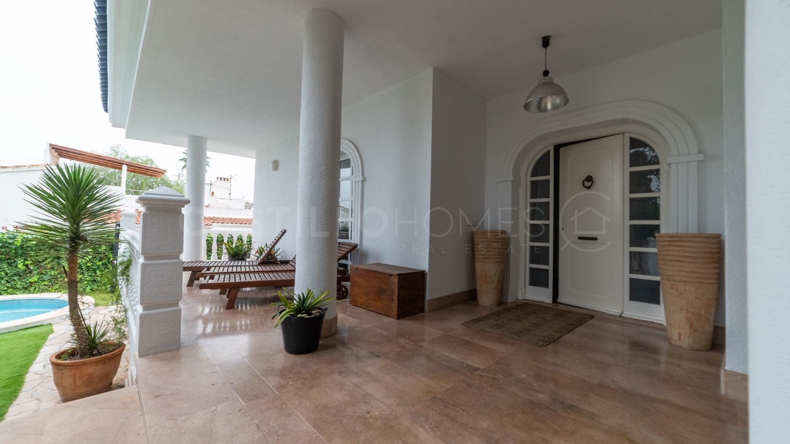 4 sovrum Villa till salu i Torrevieja med pool garage - 890 000 € (Ref: 10116683)