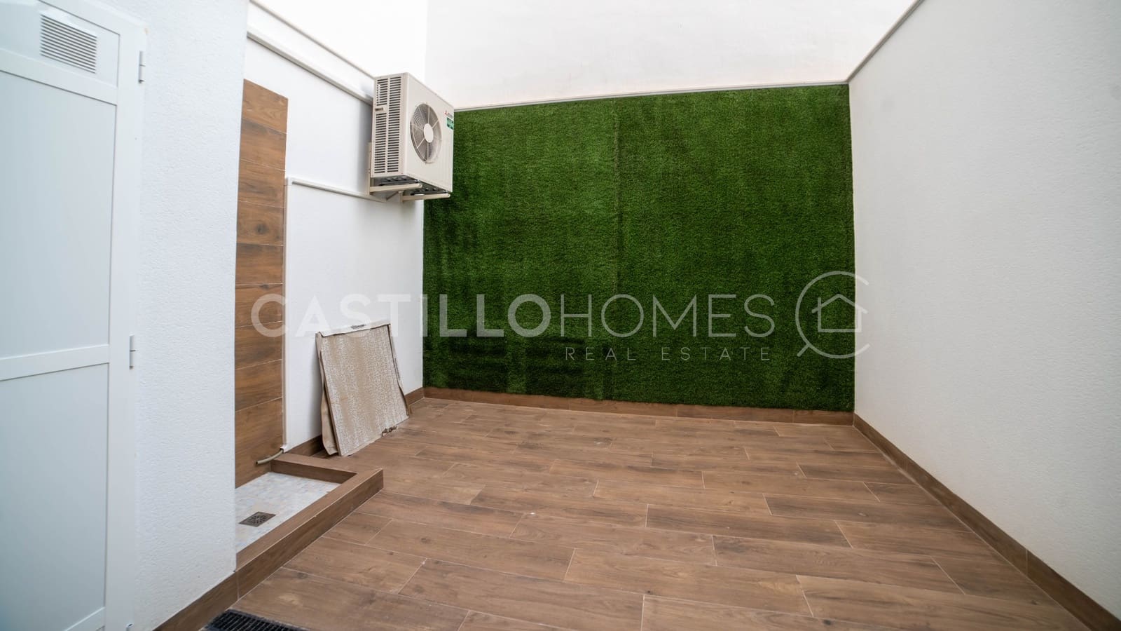 2 soveværelse Lejlighed til salg i Torrevieja - € 268.000 (Ref: 10116699)