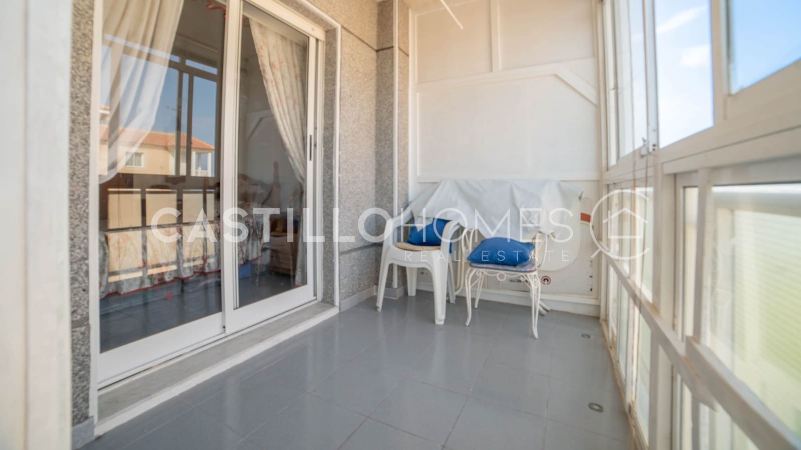 1 soverom Leilighet til salgs i Torrevieja med svømmebasseng garasje - € 160 000 (Ref: 10116700)