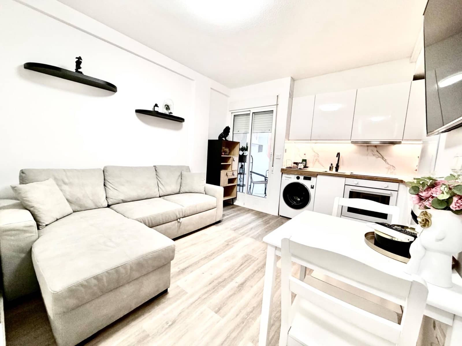 1 sypialnia Apartament na sprzedaż w Torrevieja - 120 000 € (Ref: 10116731)