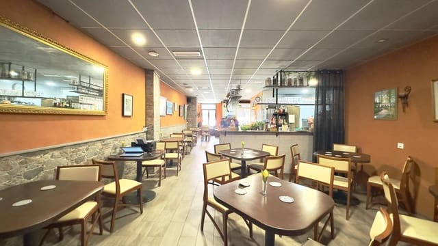 Commercieel te koop in Playa del Acequión, Torrevieja - € 139.900 (Ref: 10116772)