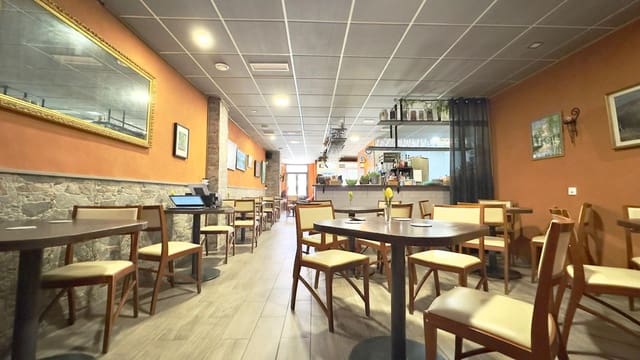 Commercieel te koop in Playa del Acequión, Torrevieja - € 139.900 (Ref: 10116772)