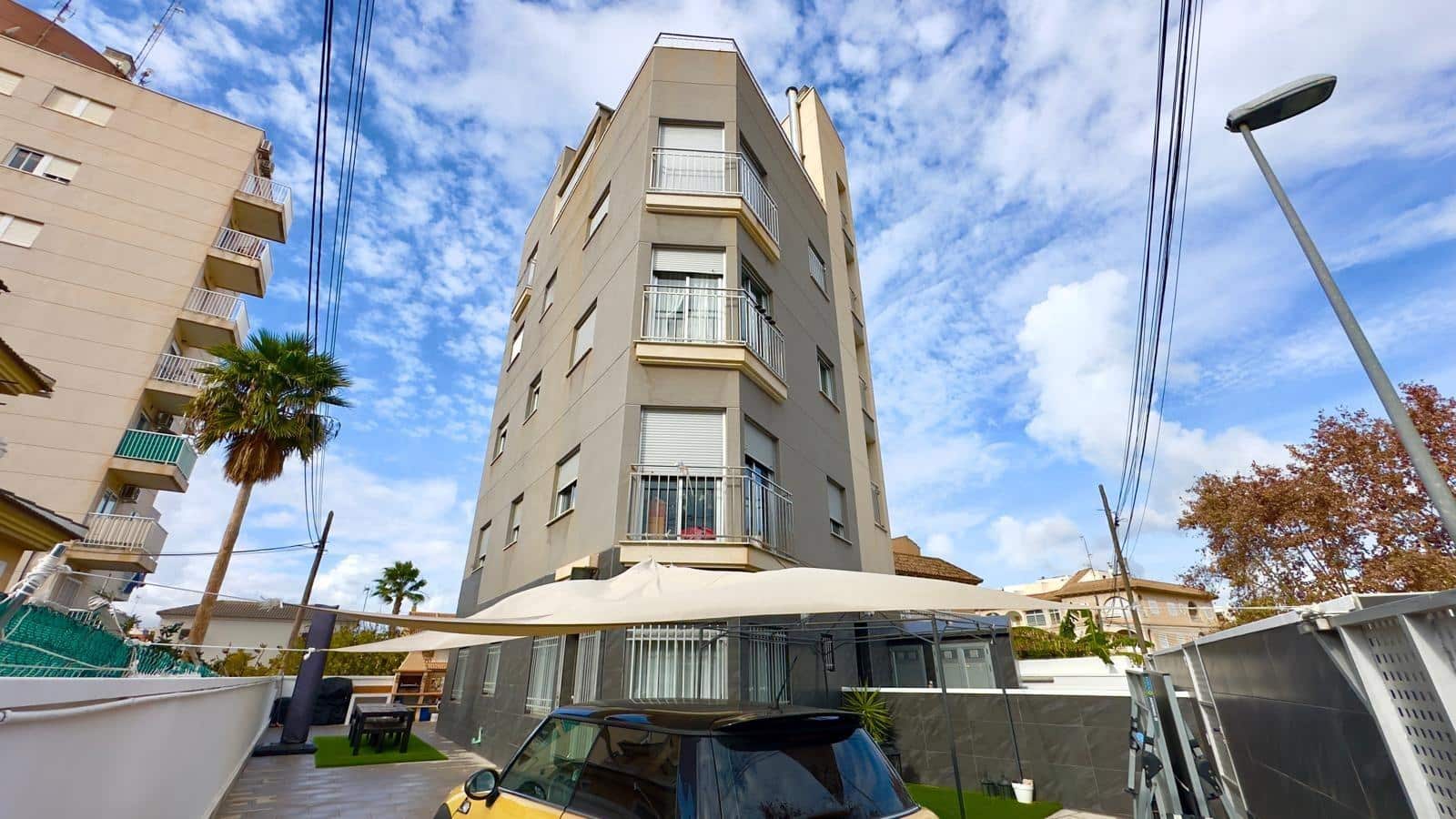 12 quarto Comercial para venda em Torrevieja com garagem - 1 550 000 € (Ref: 10116799)