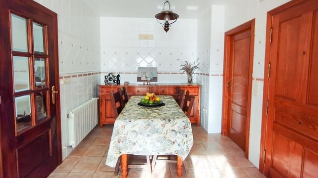 6 soverom Villa til salgs i El Chaparral - La Siesta - La Torreta, Torrevieja med svømmebasseng garasje - € 539 000 (Ref: 10116827)