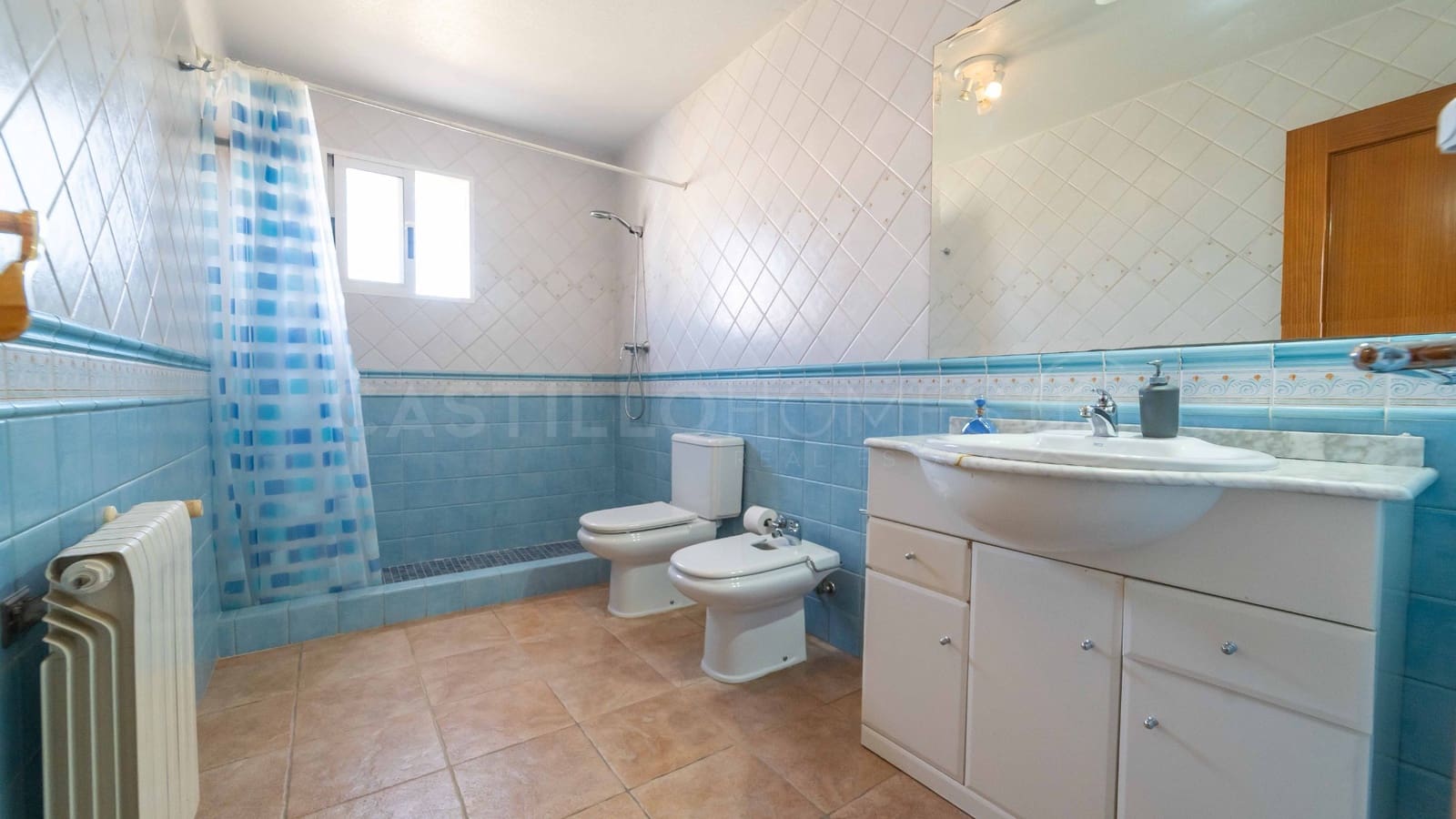 6 bedroom Villa for sale in Torrevieja with pool garage - € 539,000 (Ref: 10116827)