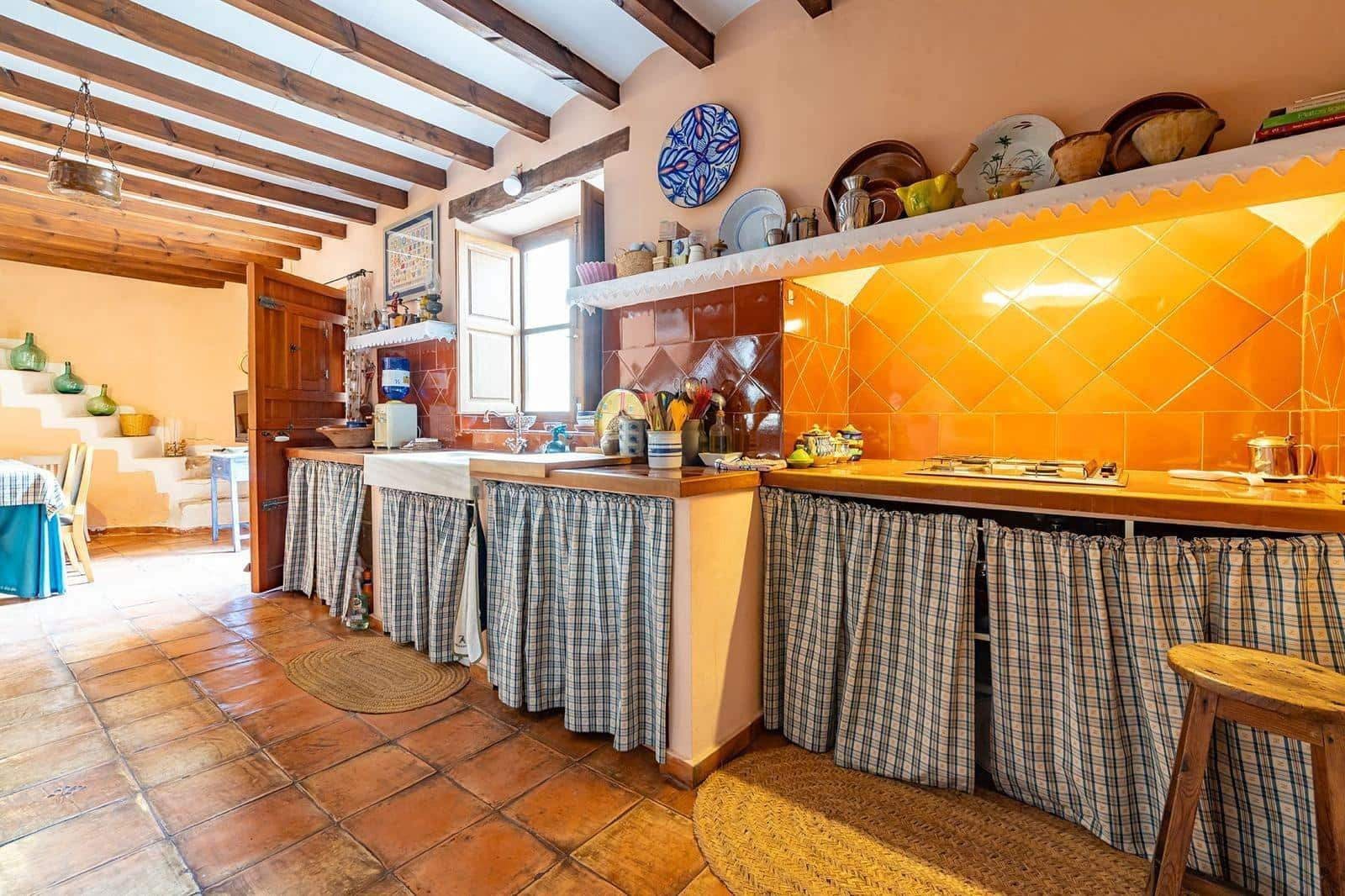 8 soveværelse Byhus til salg i Los Martinez del Puerto - € 395.000 (Ref: 10116830)