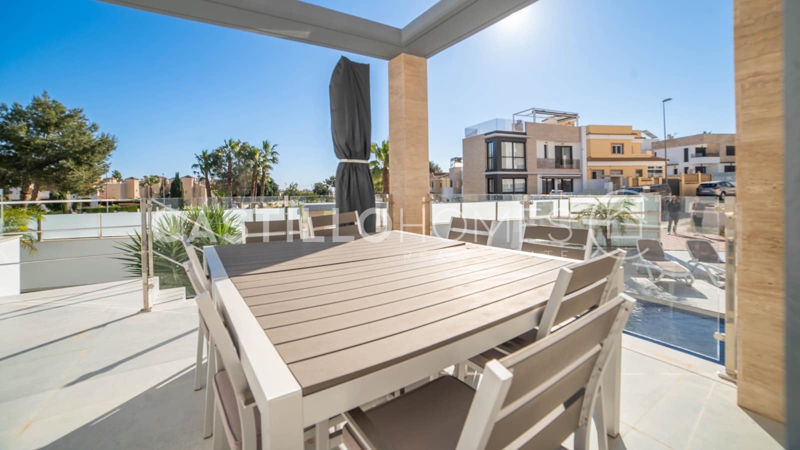 4 quarto Moradia para venda em Orihuela Costa com piscina garagem - 525 000 € (Ref: 10116835)