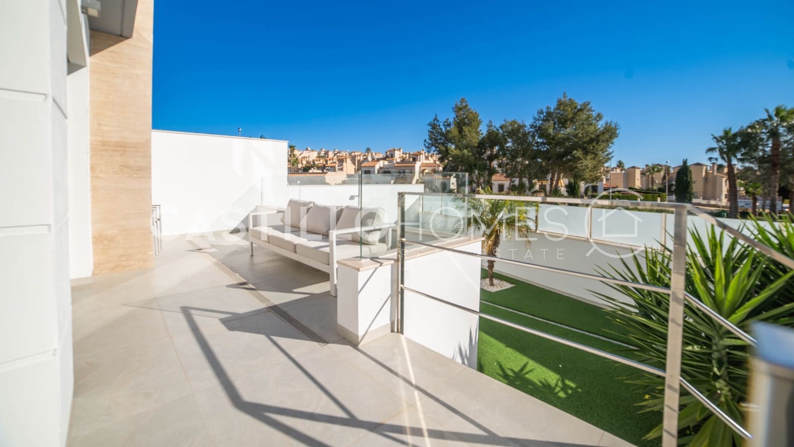 4 quarto Moradia para venda em Orihuela Costa com piscina garagem - 525 000 € (Ref: 10116835)