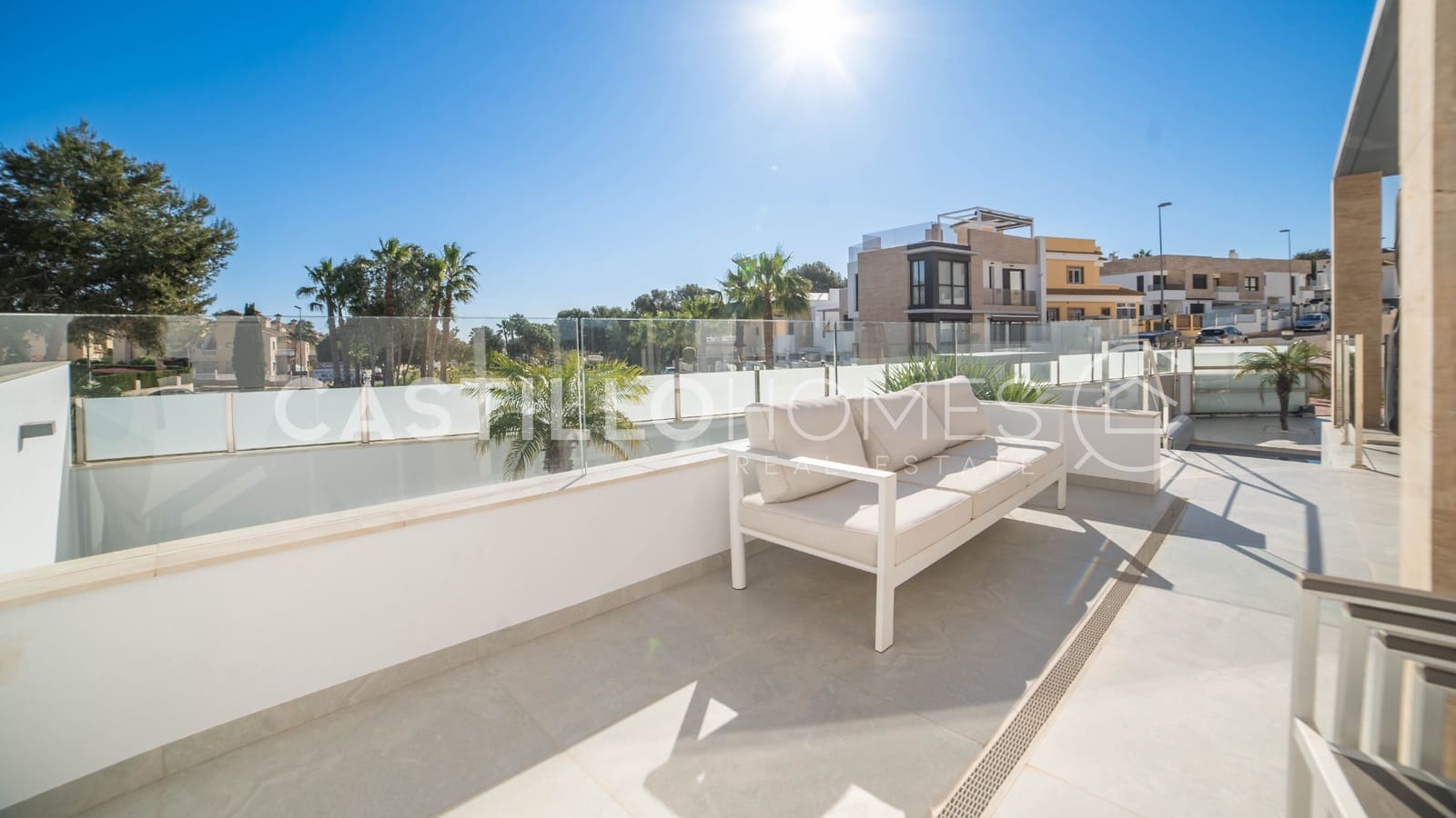 4 quarto Moradia para venda em Orihuela Costa com piscina garagem - 525 000 € (Ref: 10116835)