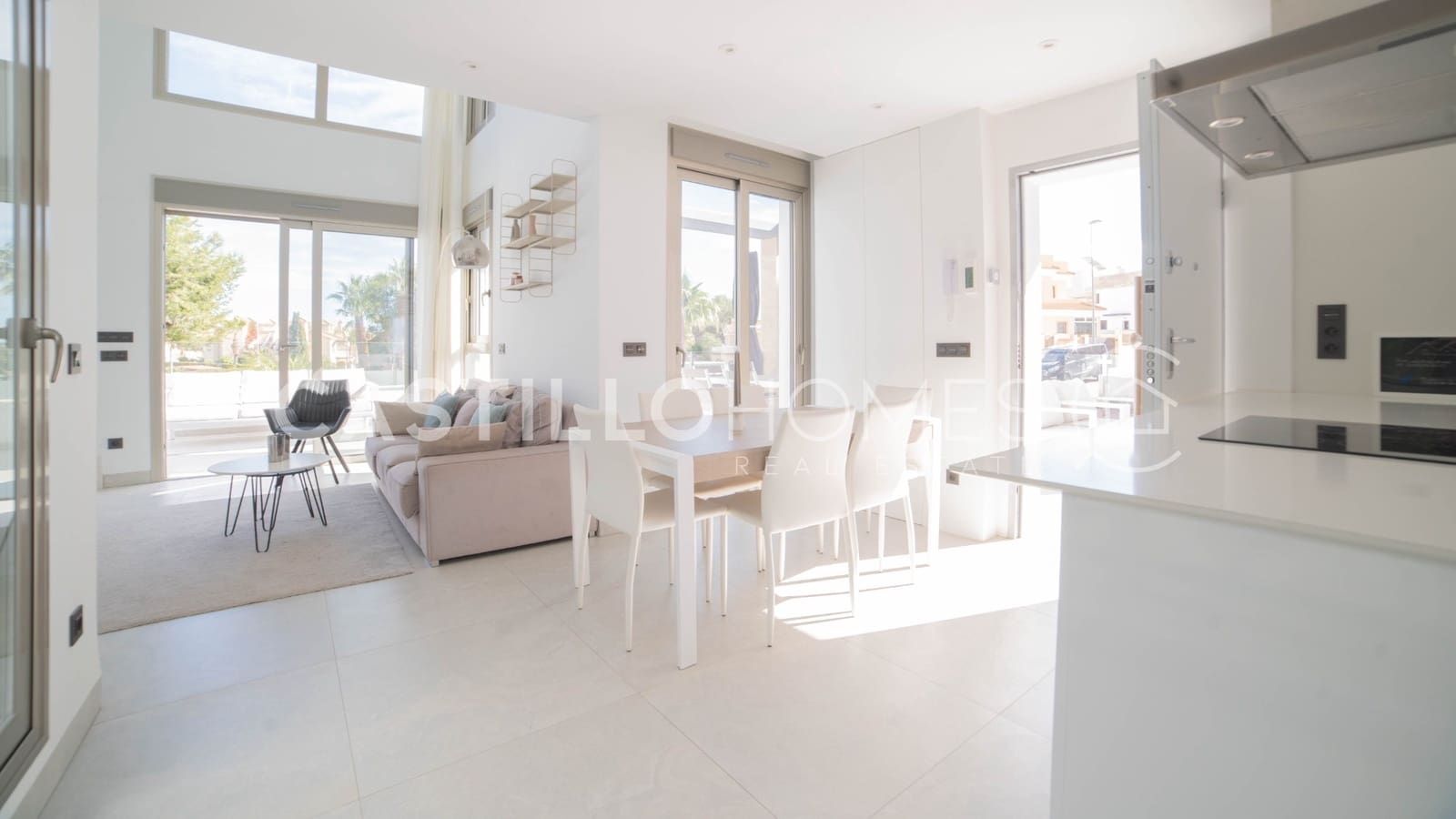 4 quarto Moradia para venda em Orihuela Costa com piscina garagem - 525 000 € (Ref: 10116835)