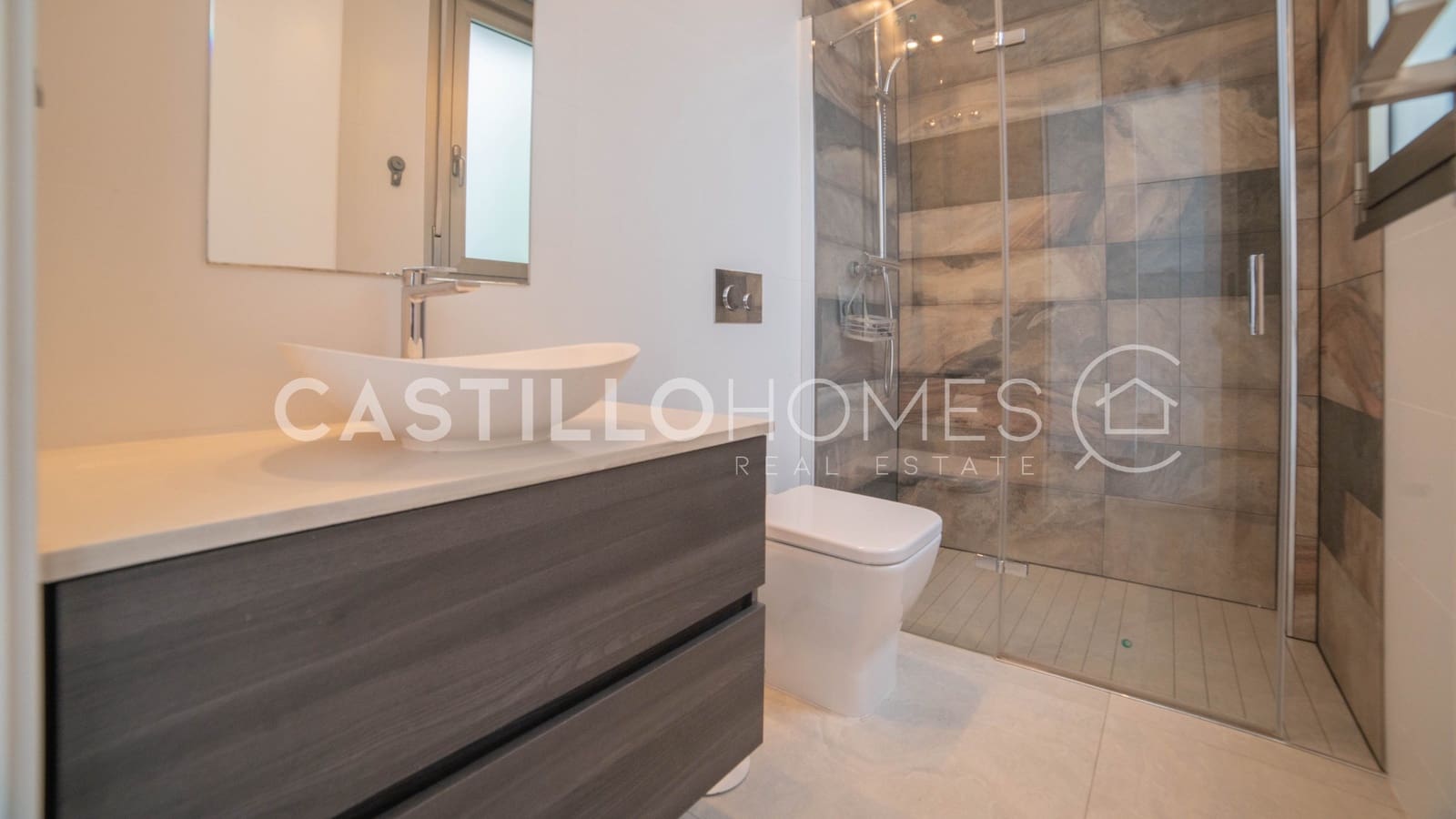 4 quarto Moradia para venda em Orihuela Costa com piscina garagem - 525 000 € (Ref: 10116835)
