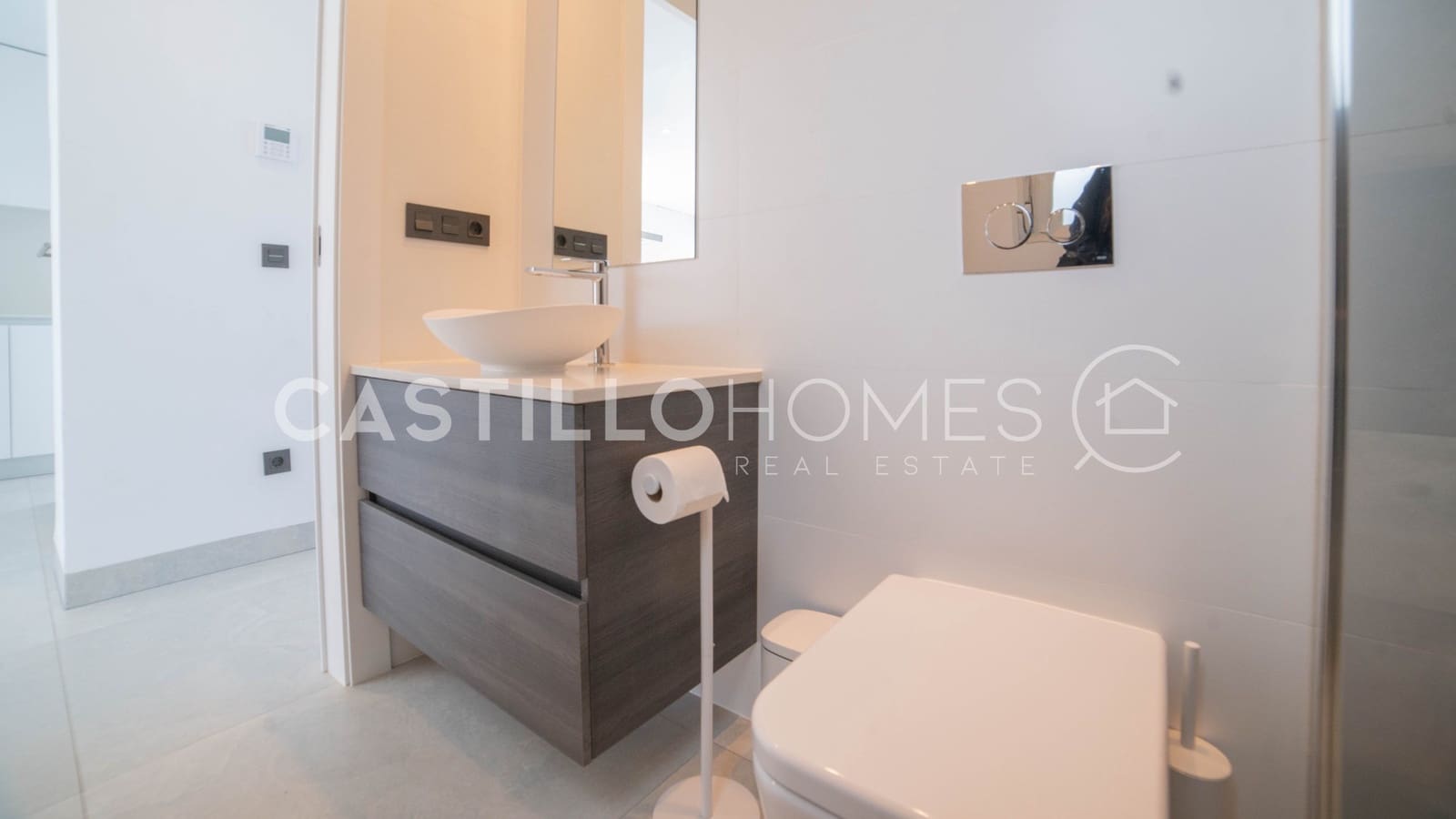 4 quarto Moradia para venda em Orihuela Costa com piscina garagem - 525 000 € (Ref: 10116835)