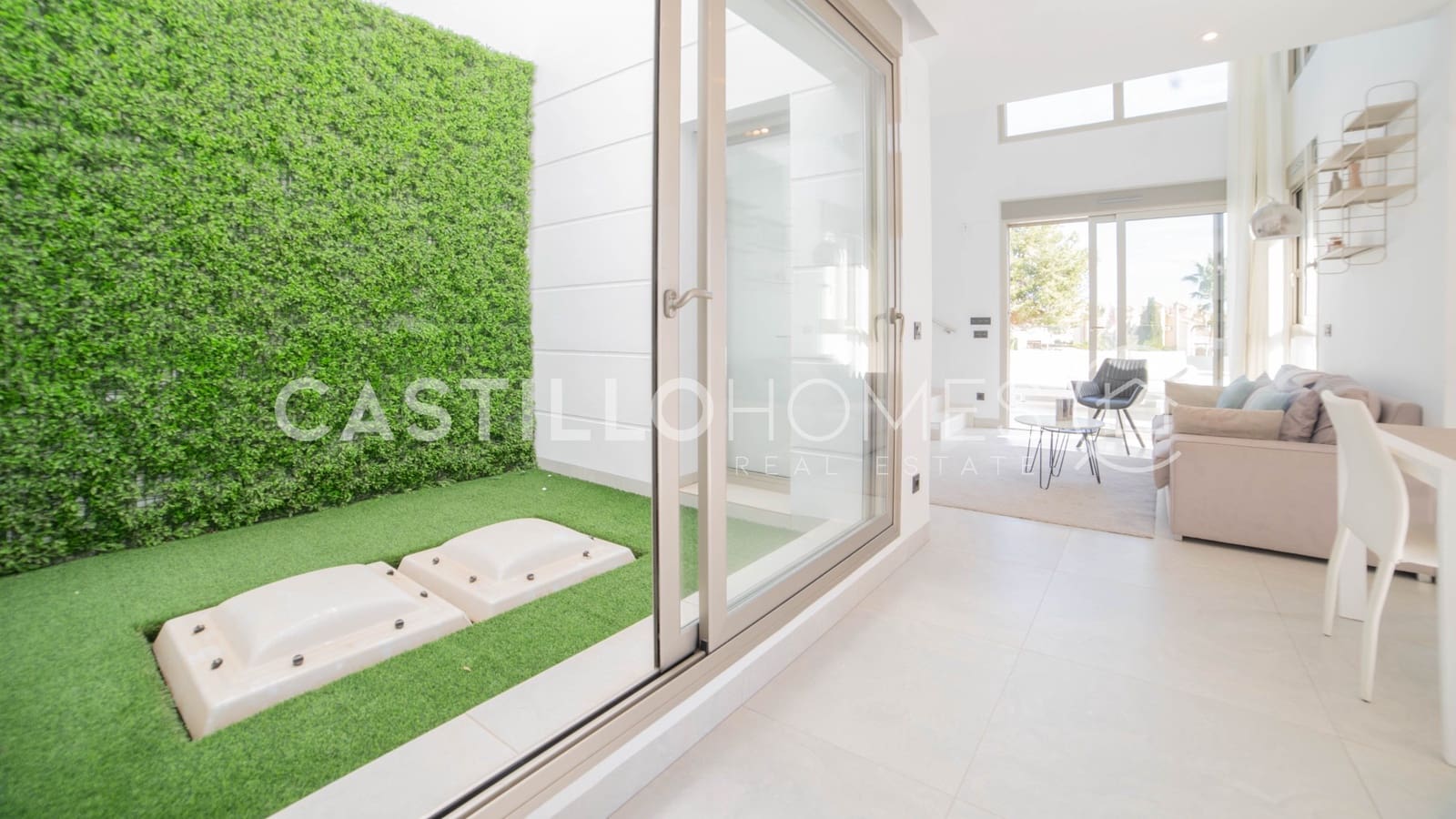 4 quarto Moradia para venda em Orihuela Costa com piscina garagem - 525 000 € (Ref: 10116835)
