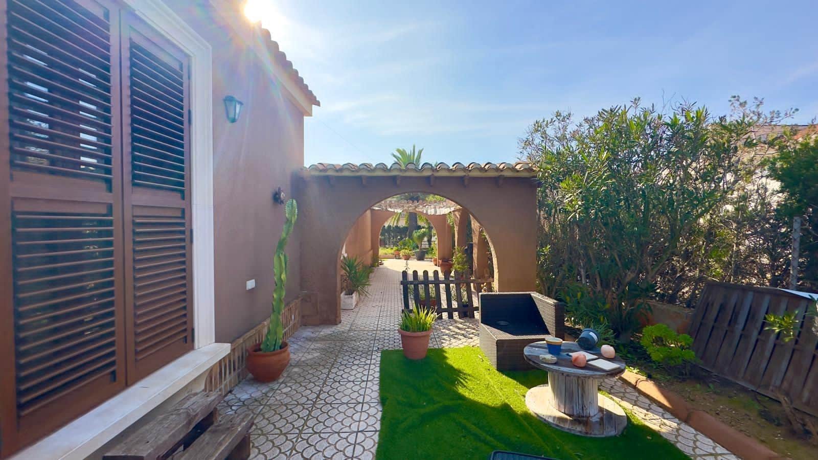 3 bedroom Villa for sale in Torrevieja - € 724,900 (Ref: 10116924)