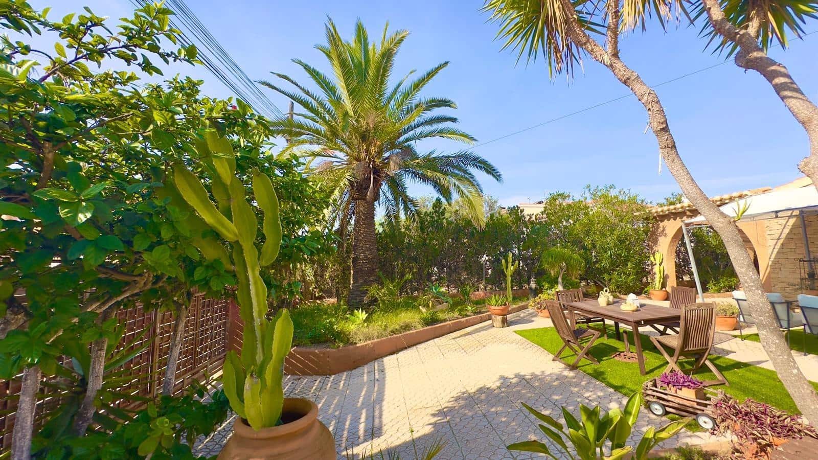 3 bedroom Villa for sale in Torrevieja - € 724,900 (Ref: 10116924)
