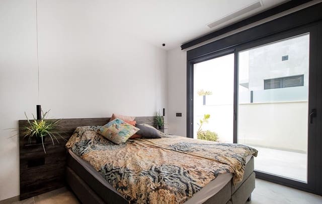 5 camera da letto Villa in vendita in Ciudad Quesada, Rojales con piscina garage - 850.000 € (Rif: 10130788)