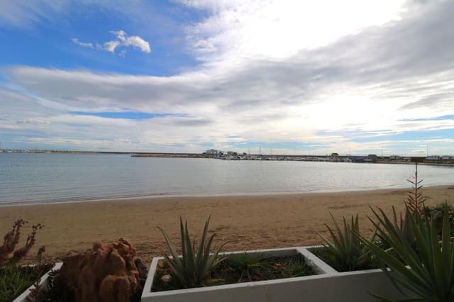 Gewerbe zu verkaufen in Puerto Deportivo, Torrevieja - 465.000 € (Ref: 10130800)