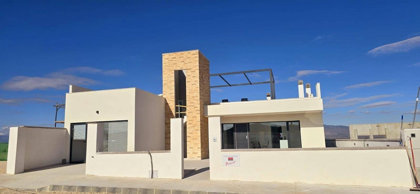 3 soveværelse Villa til salg i La Pinilla med swimmingpool - € 379.845 (Ref: 10130822)