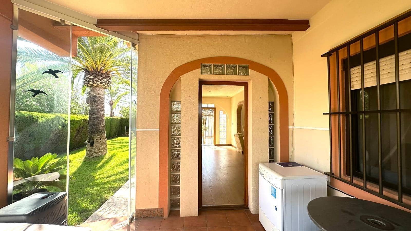 3 soveværelse Villa til salg i Cabo Roig med swimmingpool garage - € 850.000 (Ref: 10130823)