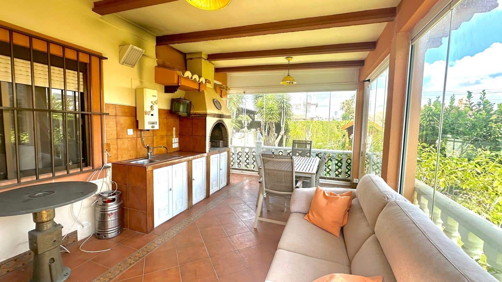 3 soveværelse Villa til salg i Cabo Roig med swimmingpool garage - € 850.000 (Ref: 10130823)