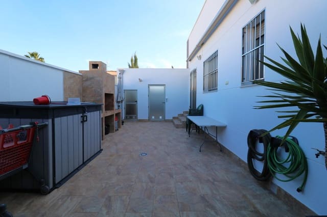 4 soverom Villa til salgs i El Chaparral - La Siesta - La Torreta, Torrevieja med svømmebasseng - € 785 000 (Ref: 10130829)