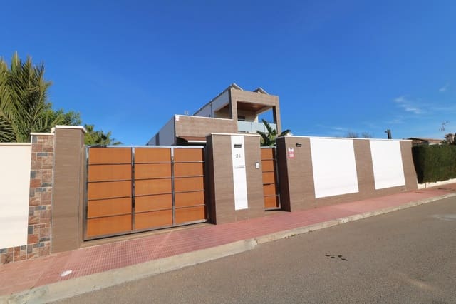 4 soverom Villa til salgs i El Chaparral - La Siesta - La Torreta, Torrevieja med svømmebasseng - € 785 000 (Ref: 10130829)