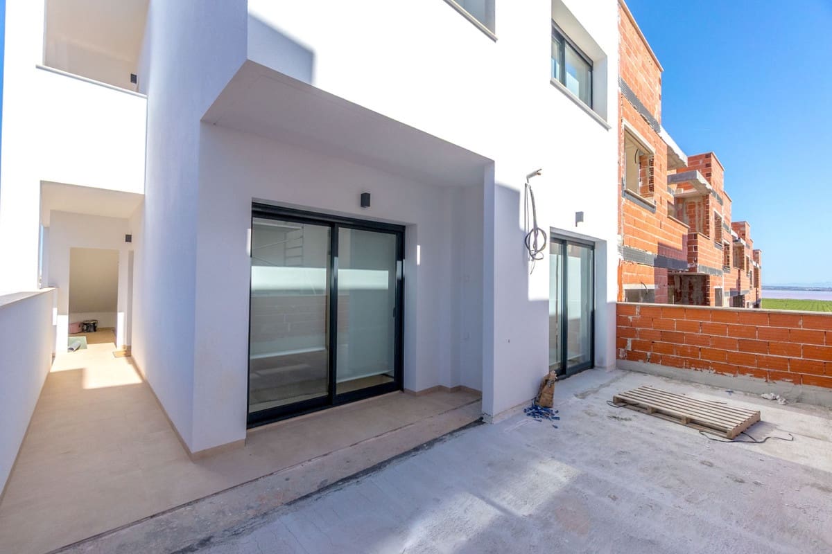 2 soverom Leilighet til salgs i Torrevieja med svømmebasseng - € 299 900 (Ref: 10132222)