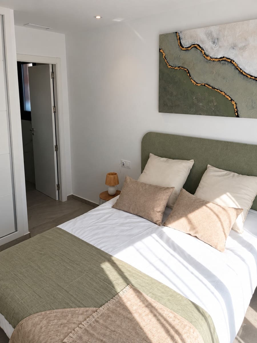 2 soverom Leilighet til salgs i Torrevieja med svømmebasseng garasje - € 269 000 (Ref: 10132245)