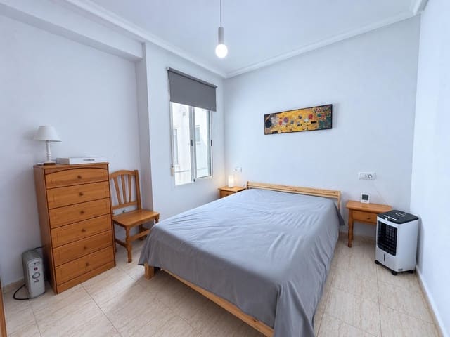 1 soveværelse Penthouse til salg i Playa de los Locos, Torrevieja - € 118.500 (Ref: 10148211)