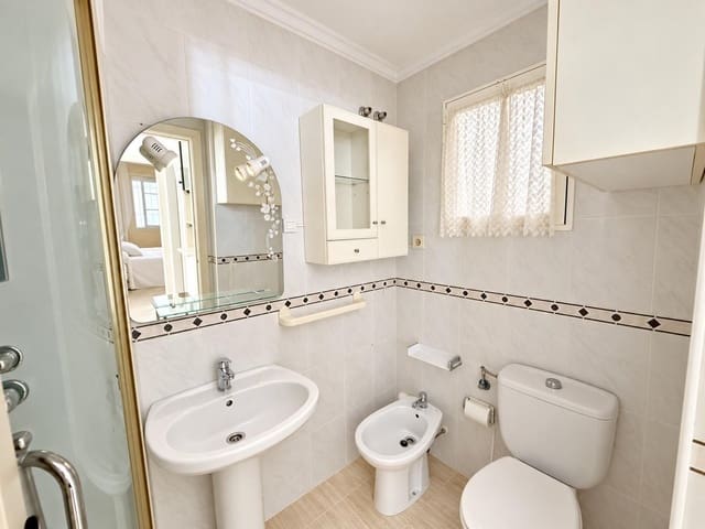 2 makuuhuone Bungalow myytävänä paikassa Aguas Nuevas, Torrevieja mukana uima-altaan - 143 000 € (Ref: 10158786)