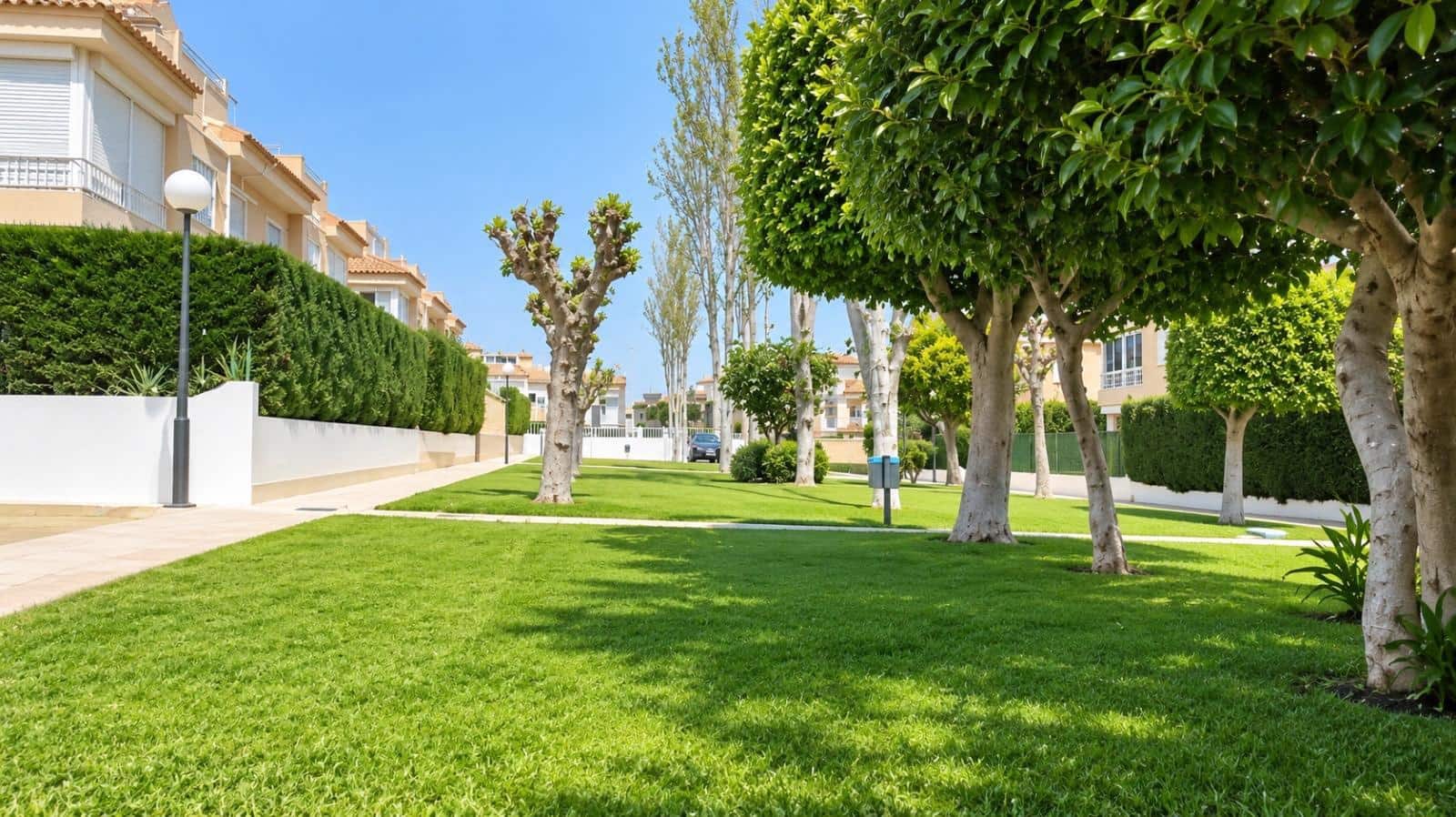 2 quarto Bungalow para venda em Torrevieja com piscina - 173 900 € (Ref: 10158790)