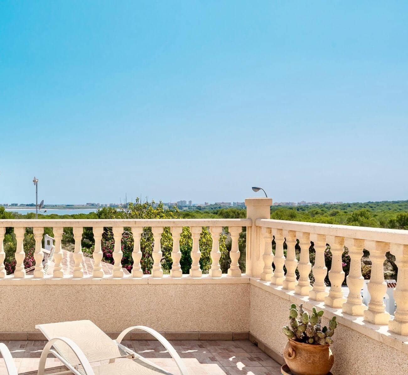 3 quarto Casa em Banda para venda em Torrevieja - 199 000 € (Ref: 10165826)